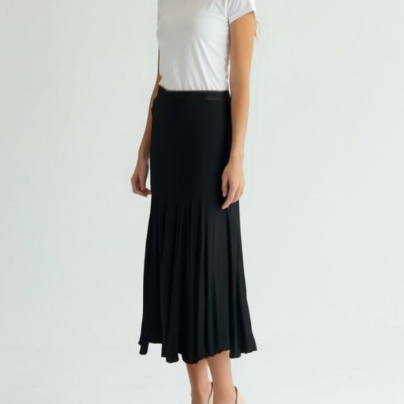 Frank Lyman Design Dresses & Skirts - ❤️ Frank Lyman semi formal/casual stretchy skirt  8